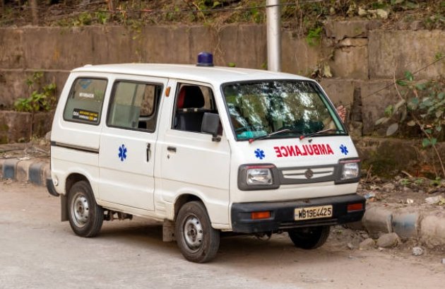 Ambulance in Aishbagh